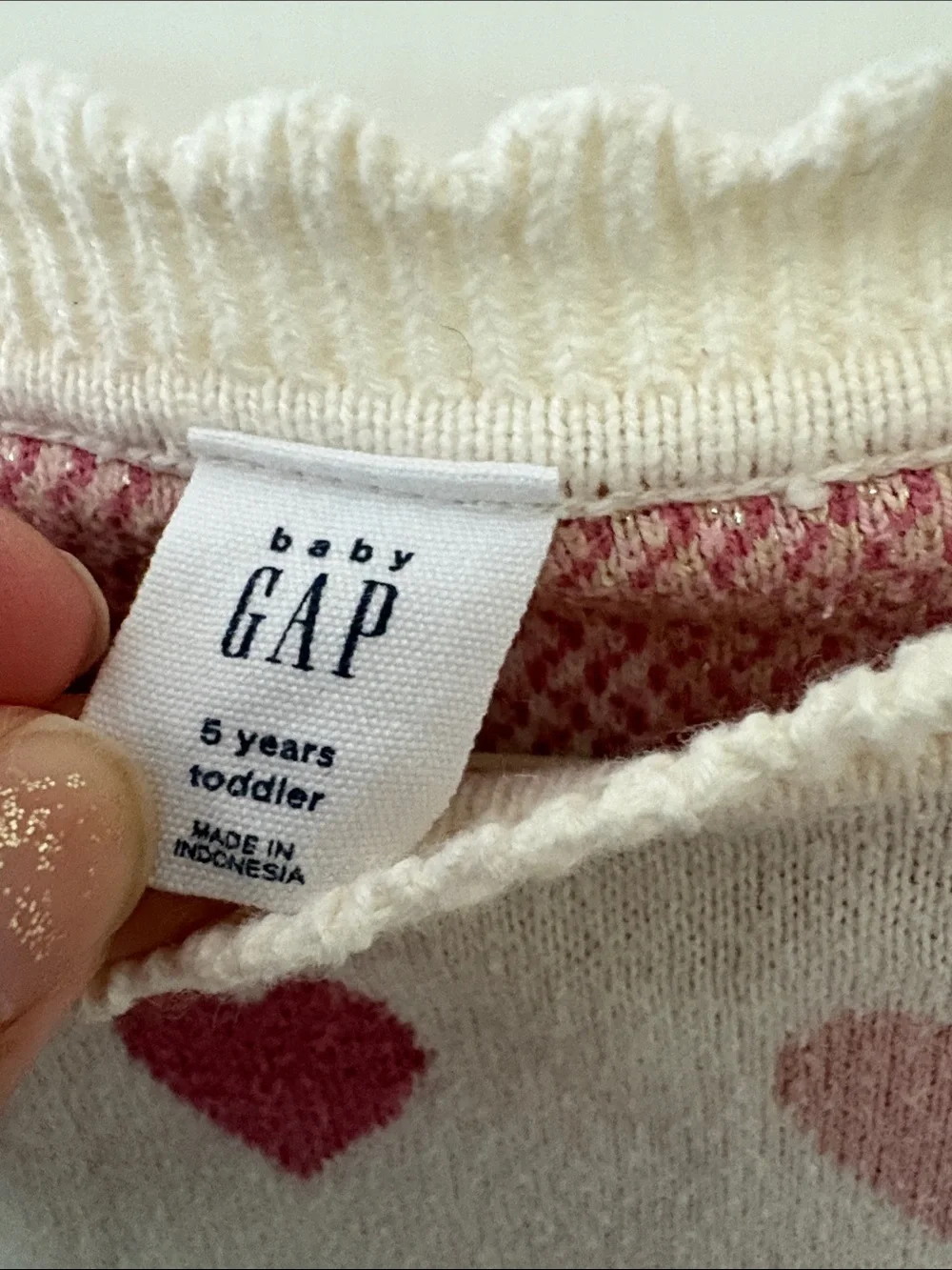 5T GAP Cream Sweater with Pink & Metallic Heart Accents